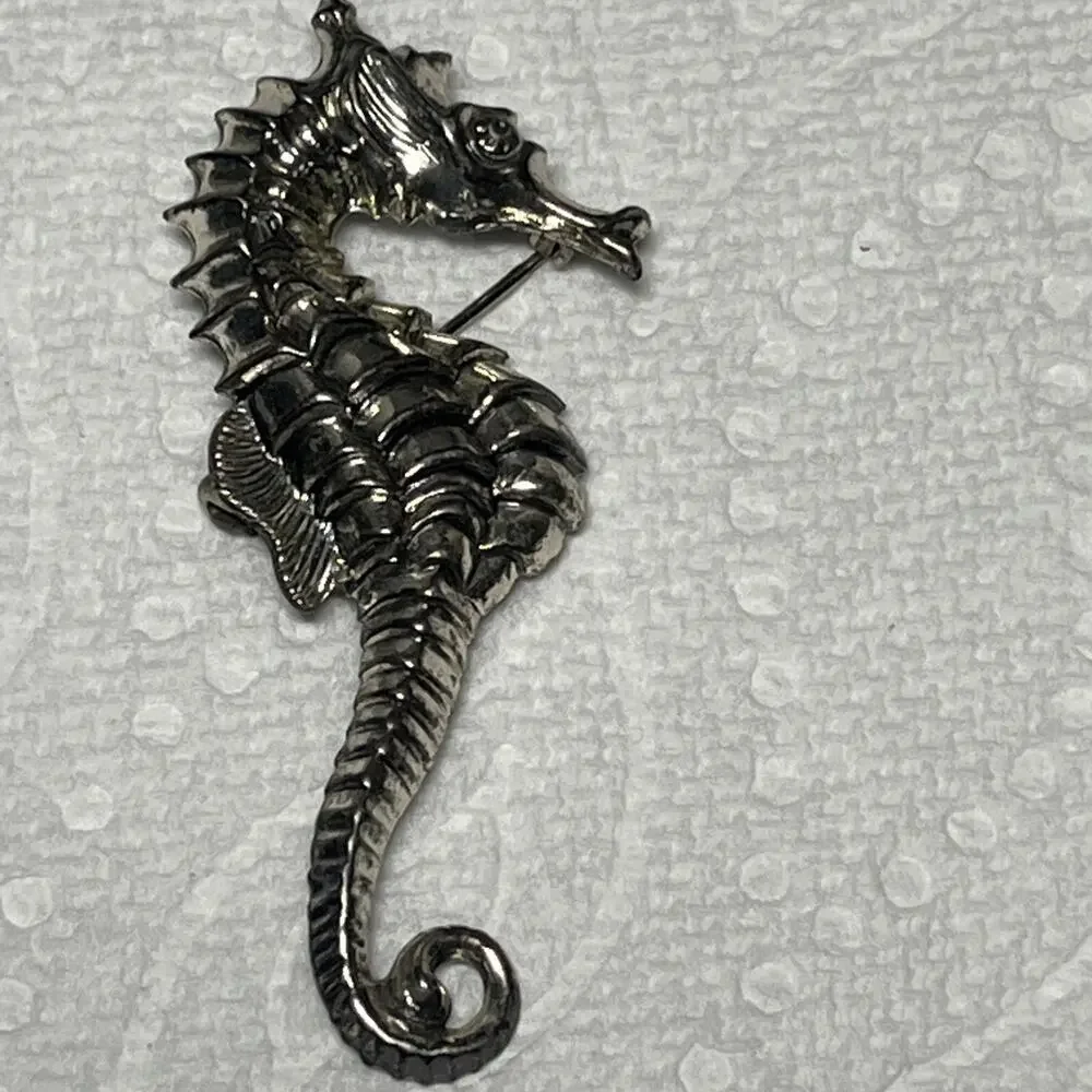 Vintage Beau Signed sterling silver seahorse pin/brooch Made In America 50s-70s